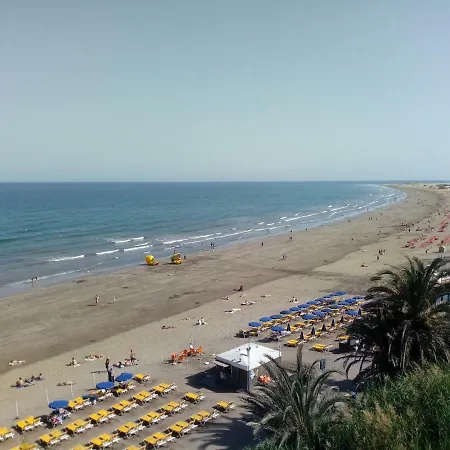 Tara Playa del Ingles (Gran Canaria)
