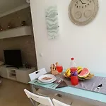 Tara بلايا ديل إنغلز