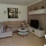 Tara شقة *